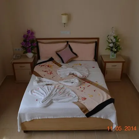 Yunus Hotel Szálloda 3*